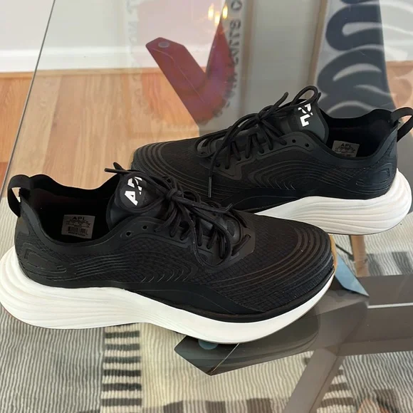 APL sneakers - Picture 2 of 6